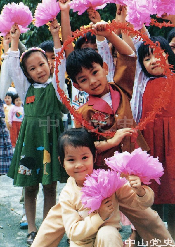 16.歡樂的兒童.jpg