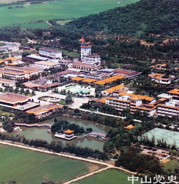 10.中山溫泉全景.jpg