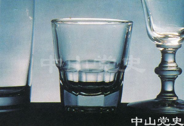 中山市石岐玻璃總廠生產(chǎn)的產(chǎn)品3.jpg