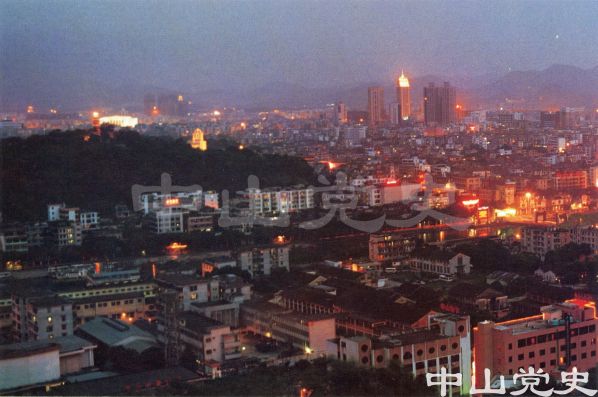 15.城區(qū)夜景.jpg