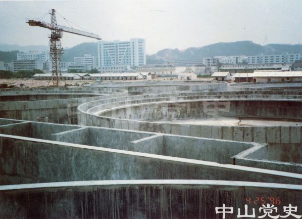 26.建設(shè)中的城區(qū)污水處理廠.jpg