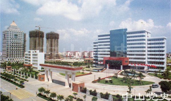 30.小欖鎮(zhèn)新貌.jpg