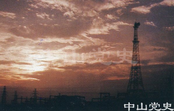 1.50萬(wàn)伏特超高壓大電網(wǎng).jpg