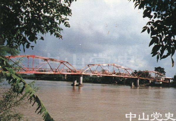 32.水鄉(xiāng)鐵橋.jpg