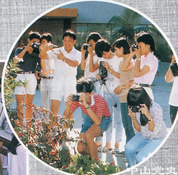 37.小欖中學(xué)的攝影藝術(shù)課.jpg