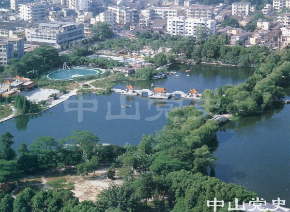 27.美麗的逸仙湖3.jpg