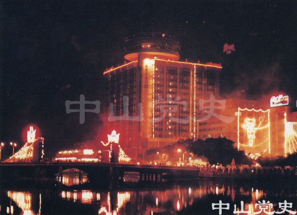 岐江橋夜景 黃立軍 攝.jpg