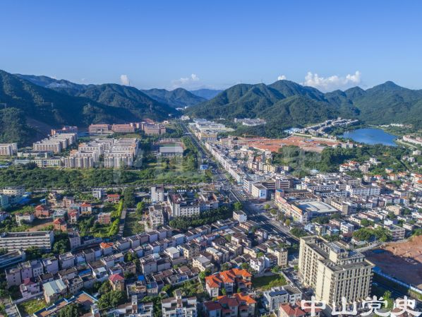五桂山區(qū)-城桂路、長命水村及廣東醫(yī)科大學(xué)中山校區(qū) 黃春華 攝-2017年6月.jpg