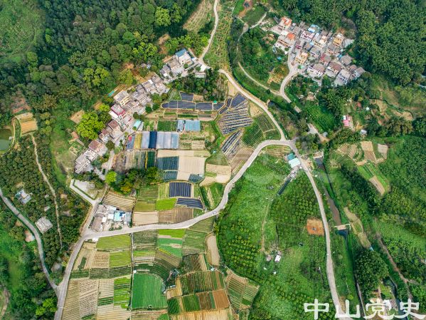 5-6-圖中左為石井村，右為控蝦村 黃春華攝（2020年3月）.jpg