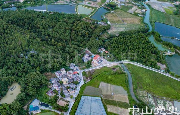 38-1 南朗鎮(zhèn)白企行政村的合里新村 黃春華攝（2019年8月）.jpg
