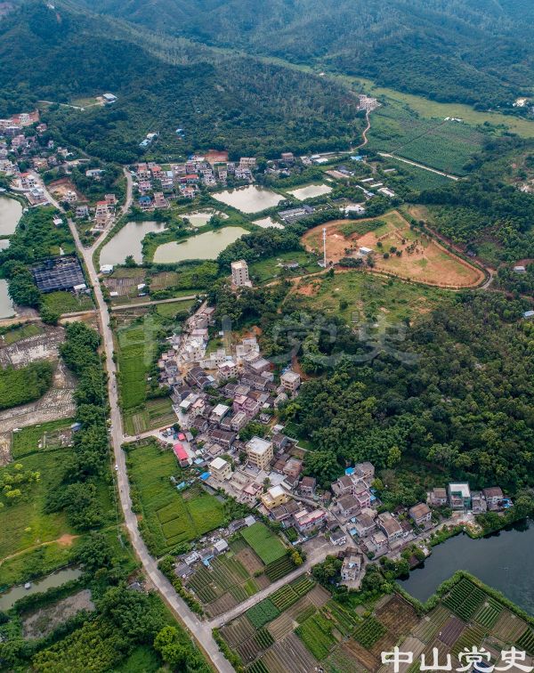 50-南朗街道白企行政村貝頭里村，遠(yuǎn)處為燈籠坑村 黃春華攝（2019年6月）.jpg